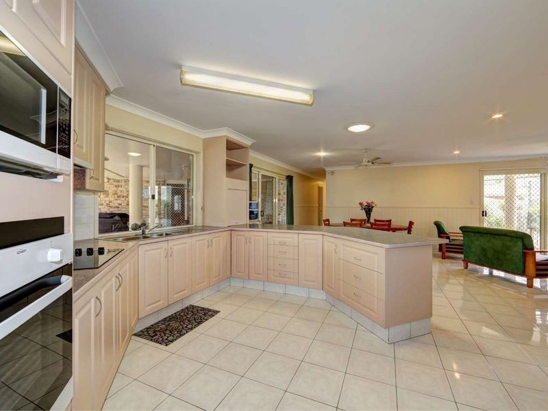 44 Grimwood Street, Bargara QLD 4670