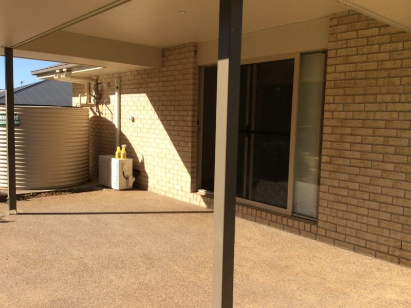 2 Lorberg Court, Branyan QLD 4670