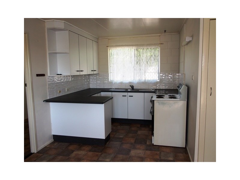 4/27a Payne Street, Millbank QLD 4670