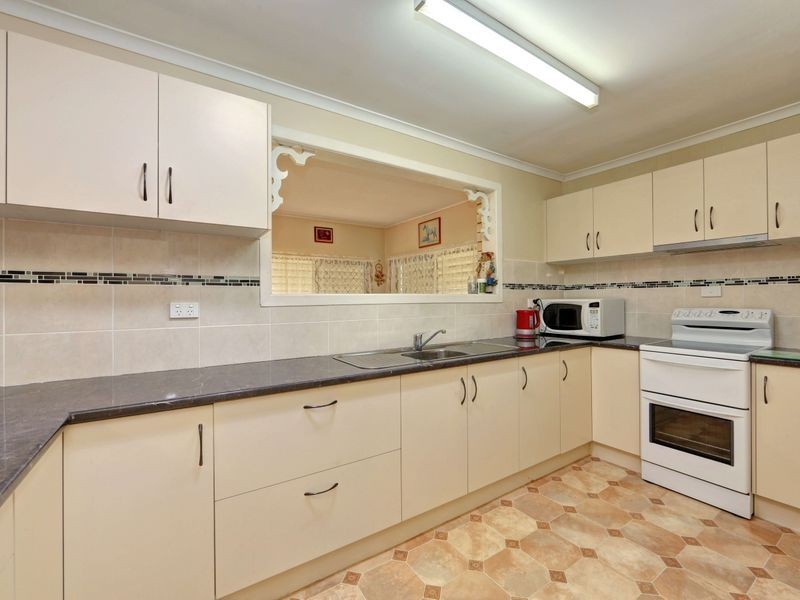 6 Gray Ave, Bundaberg South QLD 4670