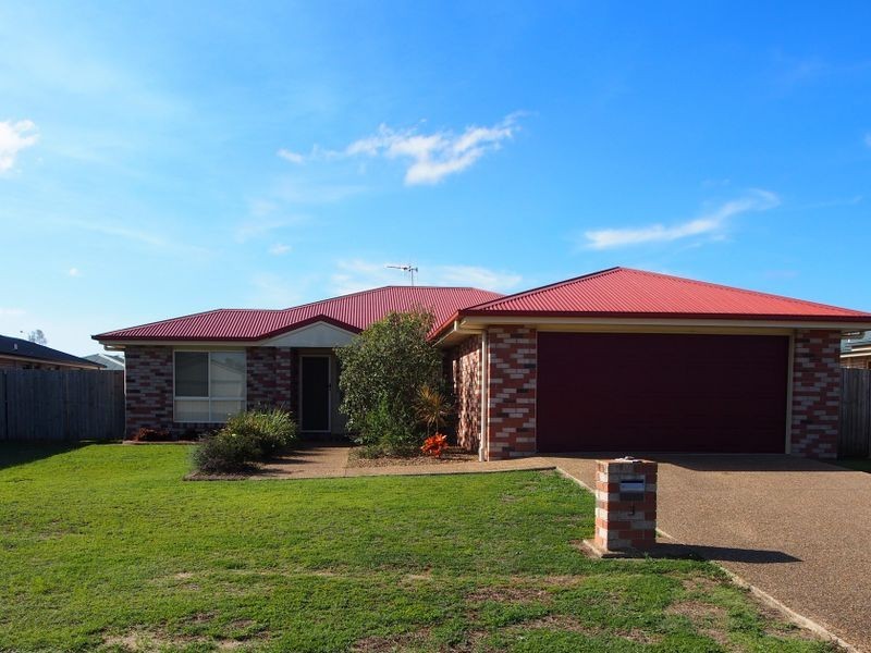 3 Halloran Court, Thabeban QLD 4670