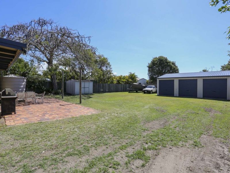 11 Beatrice Street, Walkervale QLD 4670