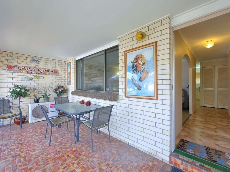 6 Gray Avenue, Bundaberg South QLD 4670