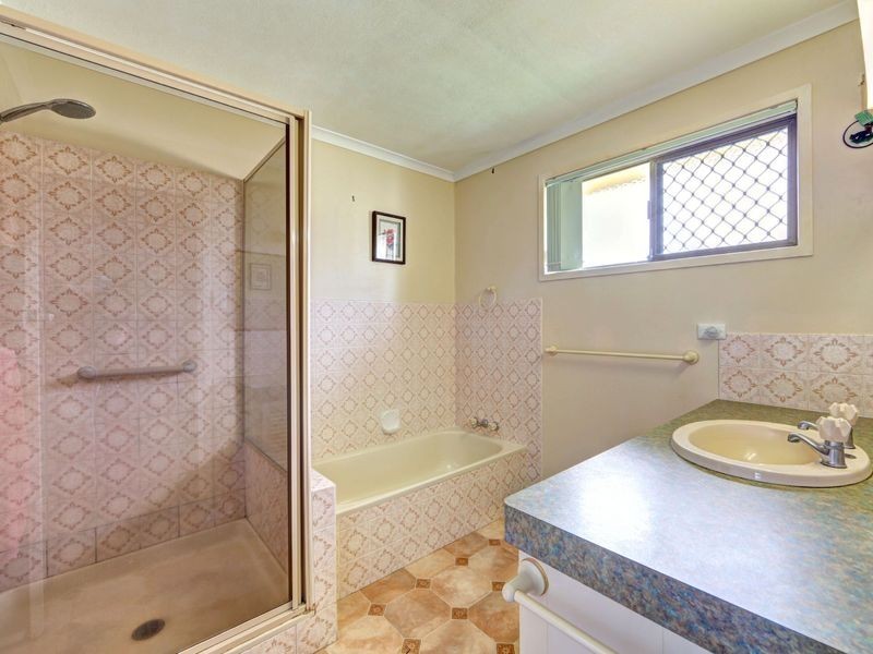 6 Gray Avenue, Bundaberg South QLD 4670