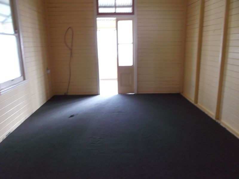24 Scotland Street, Bundaberg East QLD 4670