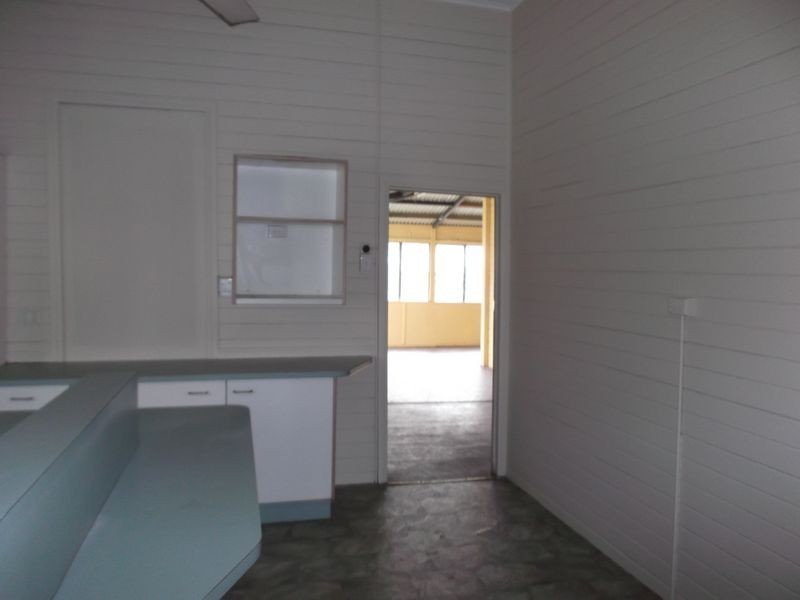 24 Scotland Street, Bundaberg East QLD 4670