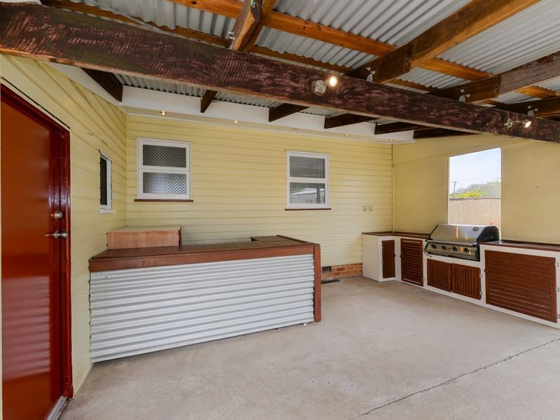 14 Bertram Street, Walkervale QLD 4670