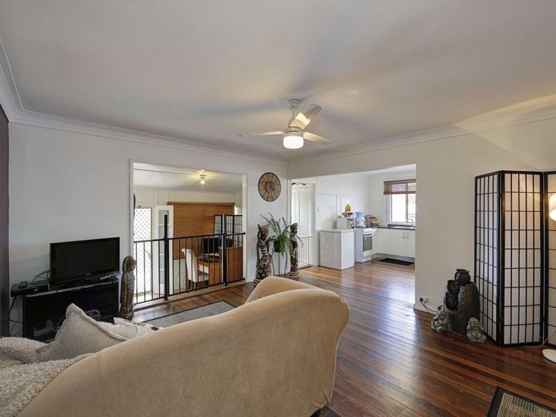 7 Bertram Street, Walkervale QLD 4670