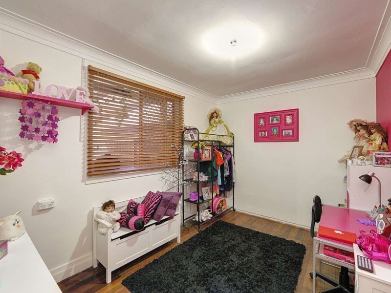 7 Bertram Street, Walkervale QLD 4670