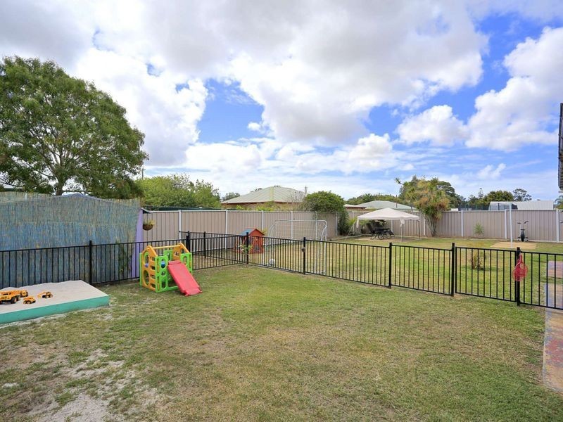 7 Bertram Street, Walkervale QLD 4670