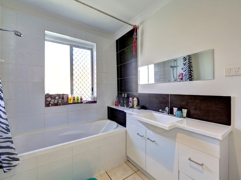 59 Beatrice Street, Walkervale QLD 4670