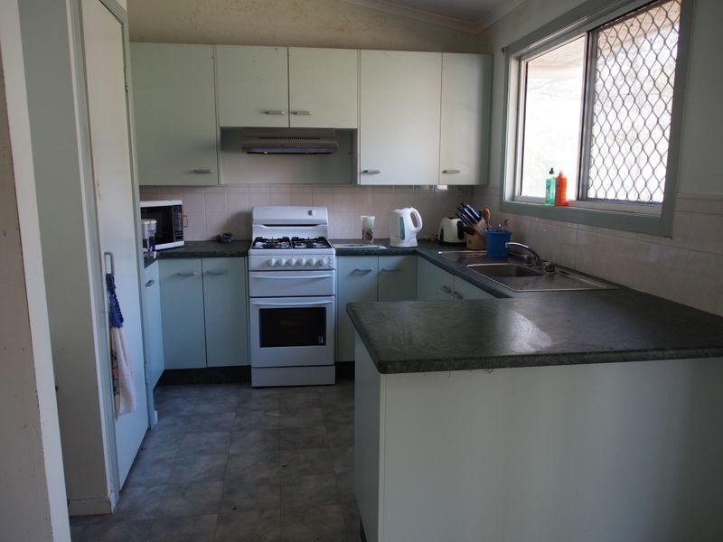 11 Bernborough Bld, Branyan QLD 4670