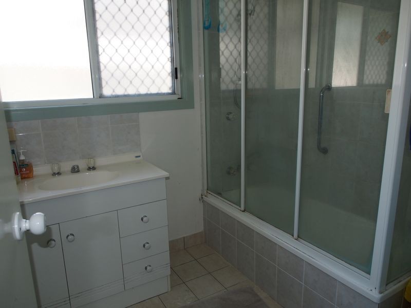 11 Bernborough Bld, Branyan QLD 4670