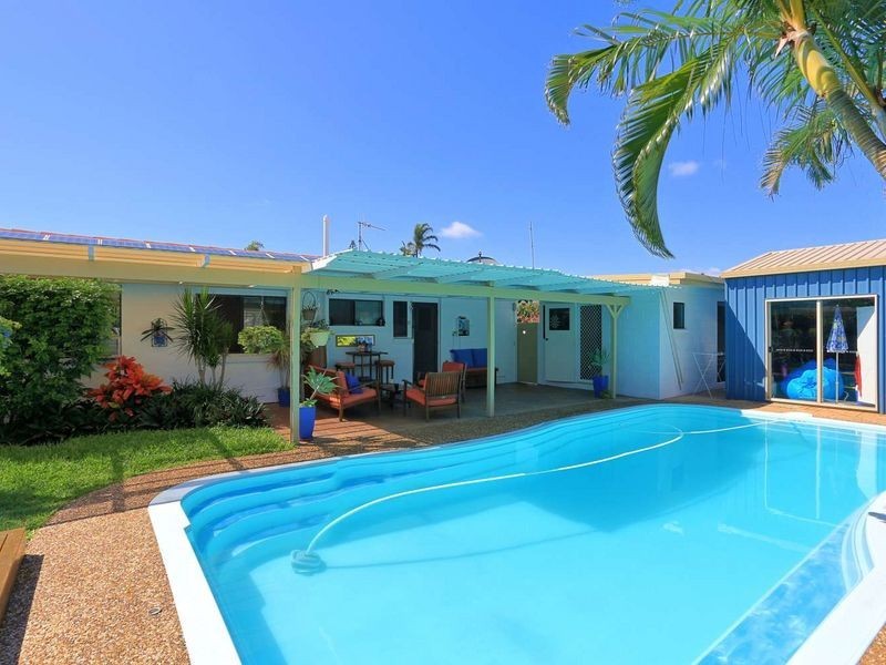 3 Fairway Drive, Bargara QLD 4670