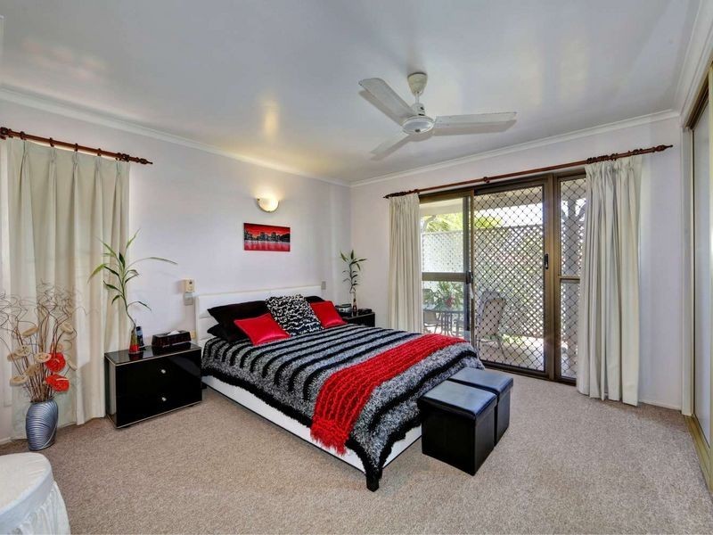 5 Crest Court, Avoca QLD 4670