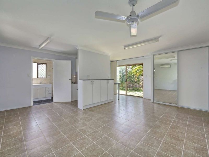 5 Crest Court, Avoca QLD 4670