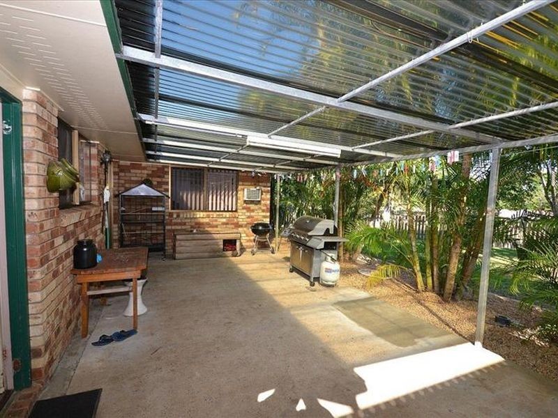 318 Gordons Road, Alloway QLD 4670