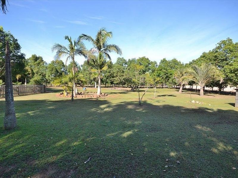 318 Gordons Road, Alloway QLD 4670