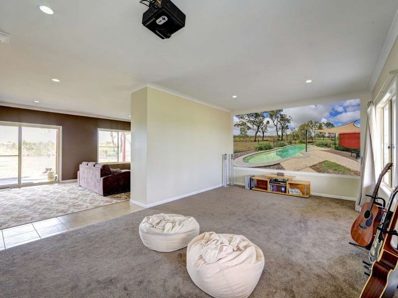 14 Bendidee Court, Branyan QLD 4670
