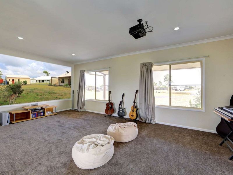14 Bendidee Court, Branyan QLD 4670