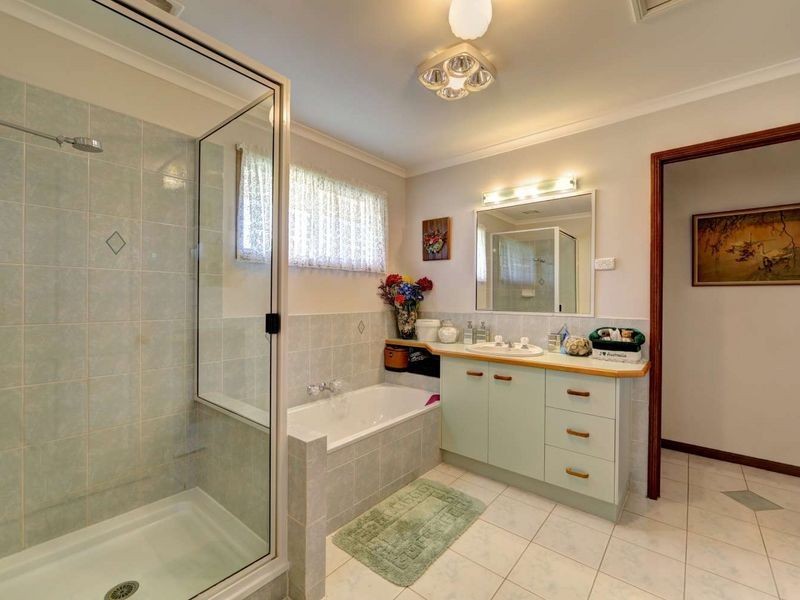 27 Trevors Road, Bargara QLD 4670
