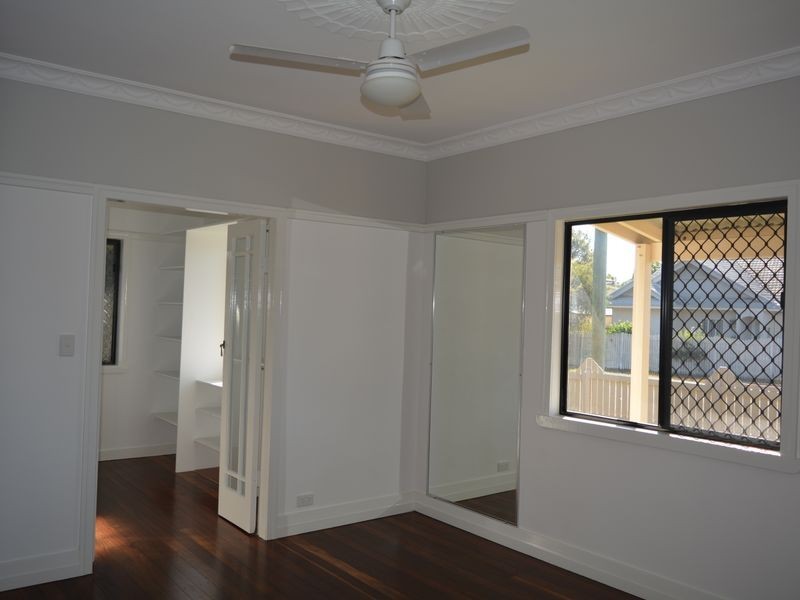 7 Cullen St, Walkervale QLD 4670