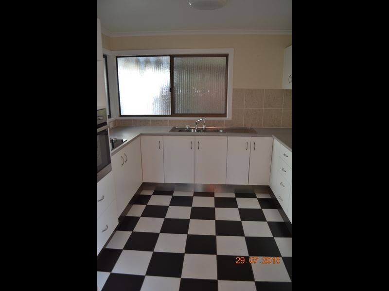 4/2 Enterprise Street, Svensson Heights QLD 4670