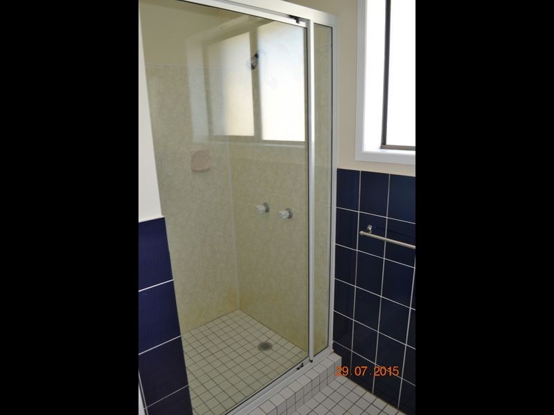 4/2 Enterprise Street, Svensson Heights QLD 4670