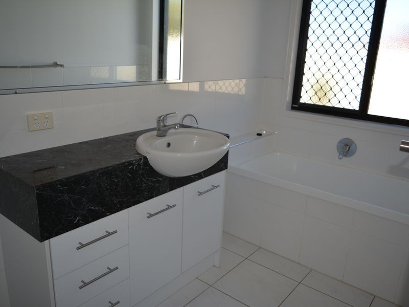 39 Regency Road, Moore Park Beach QLD 4670