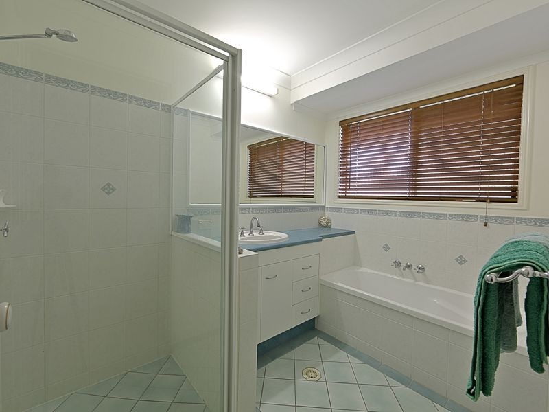 54 Esplanade, Elliott Heads QLD 4670