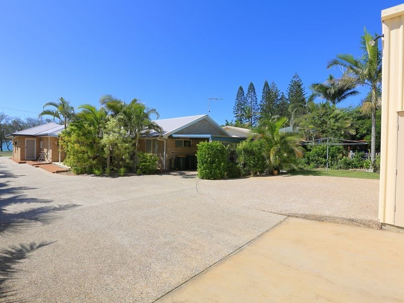 54 Esplanade, Elliott Heads QLD 4670