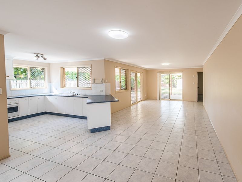 36 Brady Street, Avenell Heights QLD 4670