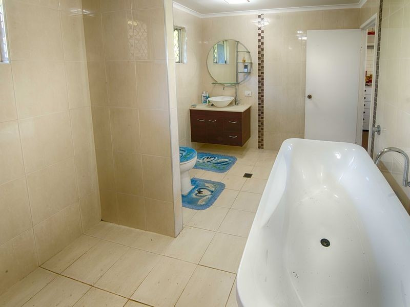 22 Acacia Street, Moore Park Beach QLD 4670