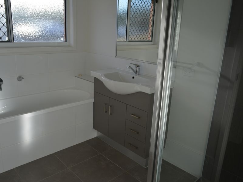 63 Hintz Street, Branyan QLD 4670