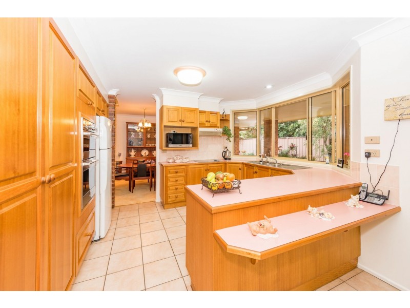 5 St Lucia Crescent, Avoca QLD 4670