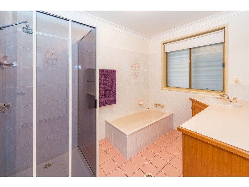 5 St Lucia Crescent, Avoca QLD 4670