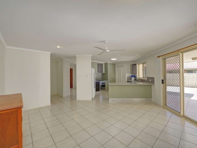 100 McCarthy Road, Avenell Heights QLD 4670