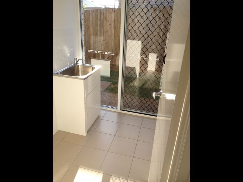 22 Hintz Street, Branyan QLD 4670