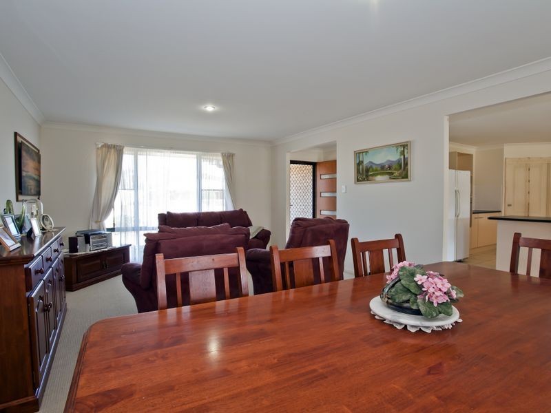 2 Alexander Drive, Moore Park Beach QLD 4670