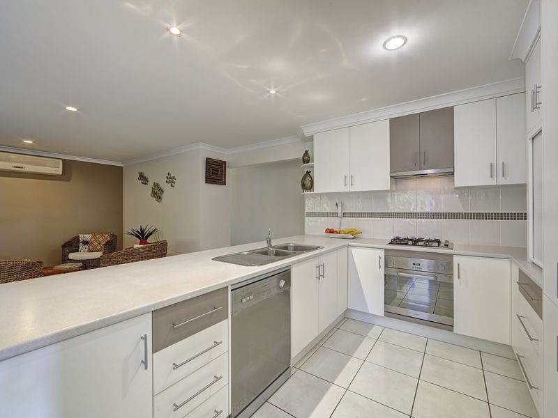 7 Judith Street, Bargara QLD 4670