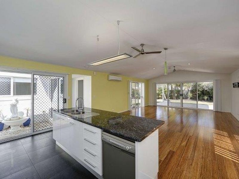 5 Henderson Row, Bargara QLD 4670