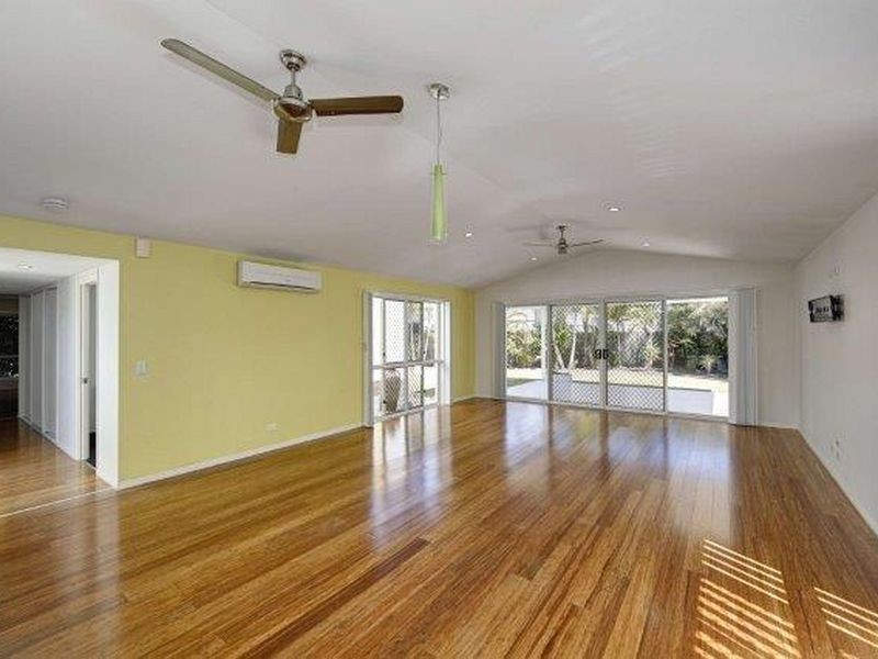 5 Henderson Row, Bargara QLD 4670