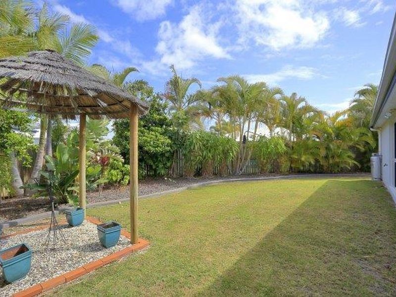 5 Henderson Row, Bargara QLD 4670