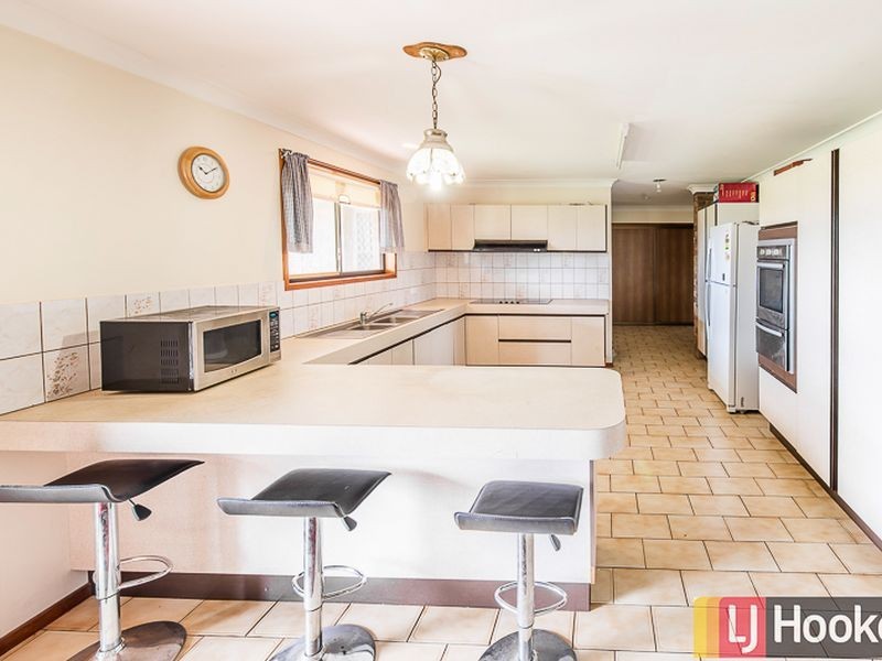 12 Laurel Street, Gooburrum QLD 4670