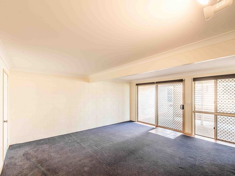 16 Hilltop Avenue, Qunaba QLD 4670
