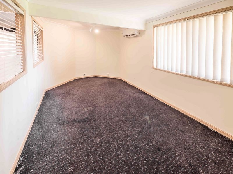 16 Hilltop Avenue, Qunaba QLD 4670