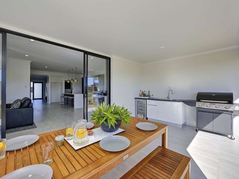17 Torrisi Place, Kalkie QLD 4670