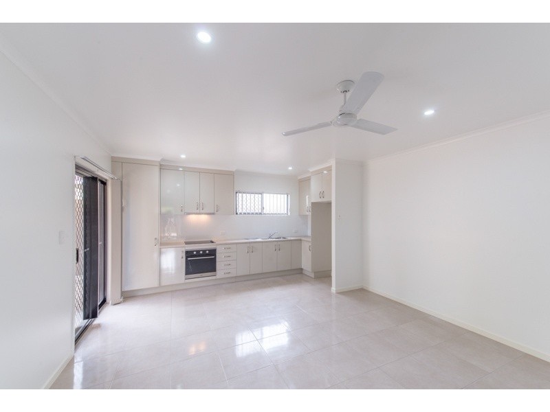 1-5/16 Robert St, Bundaberg South QLD 4670