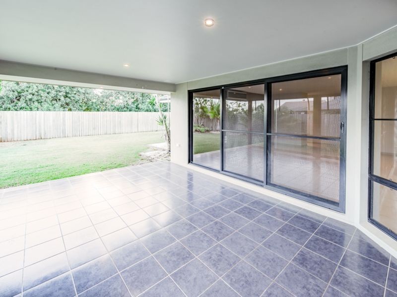 22 Serenity Drive, Kalkie QLD 4670