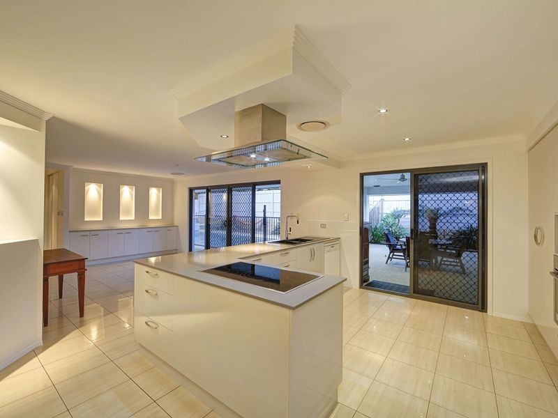 40 Robina Drive, Avoca QLD 4670